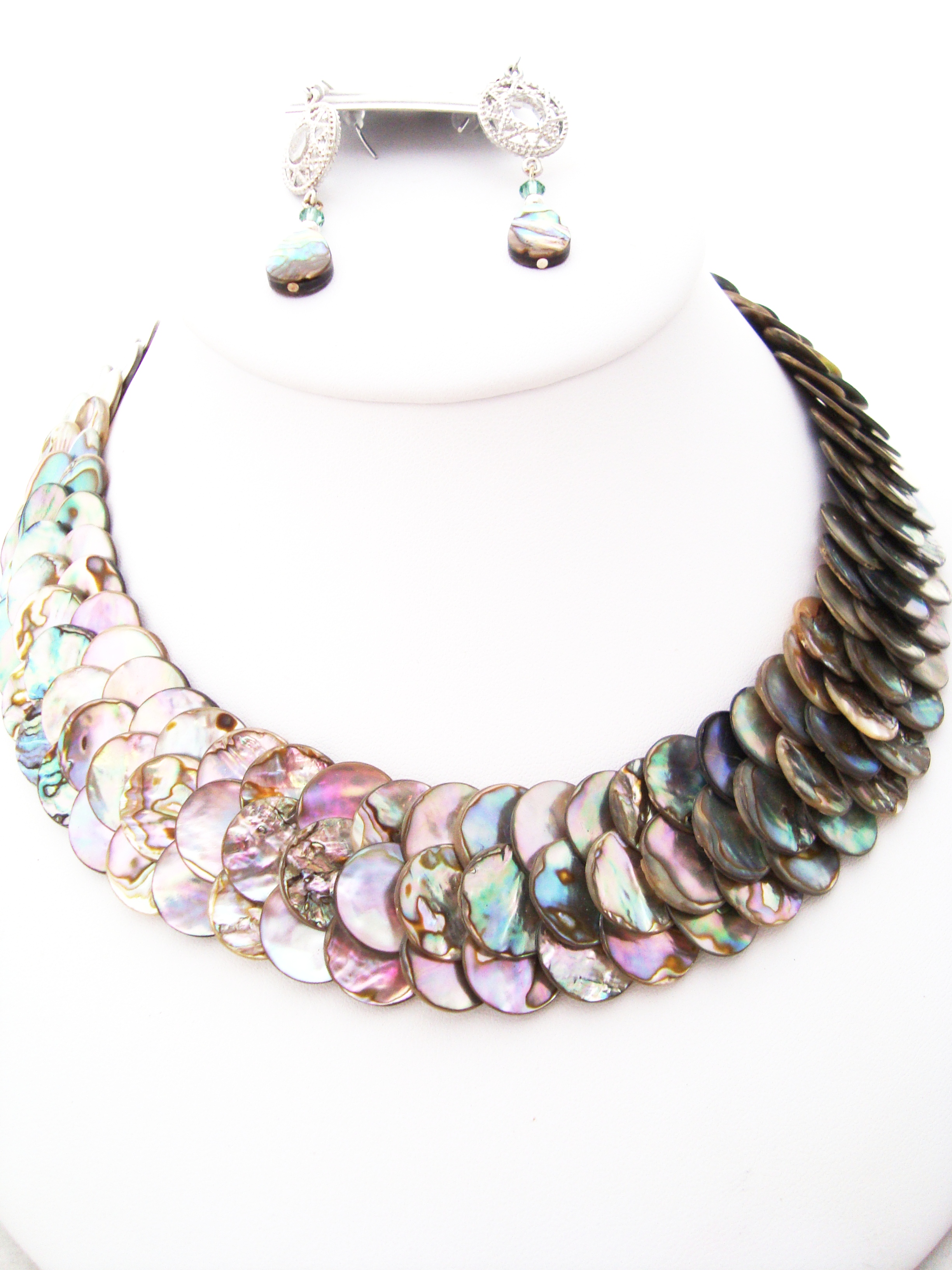 Abalone Buttom Necklace Set