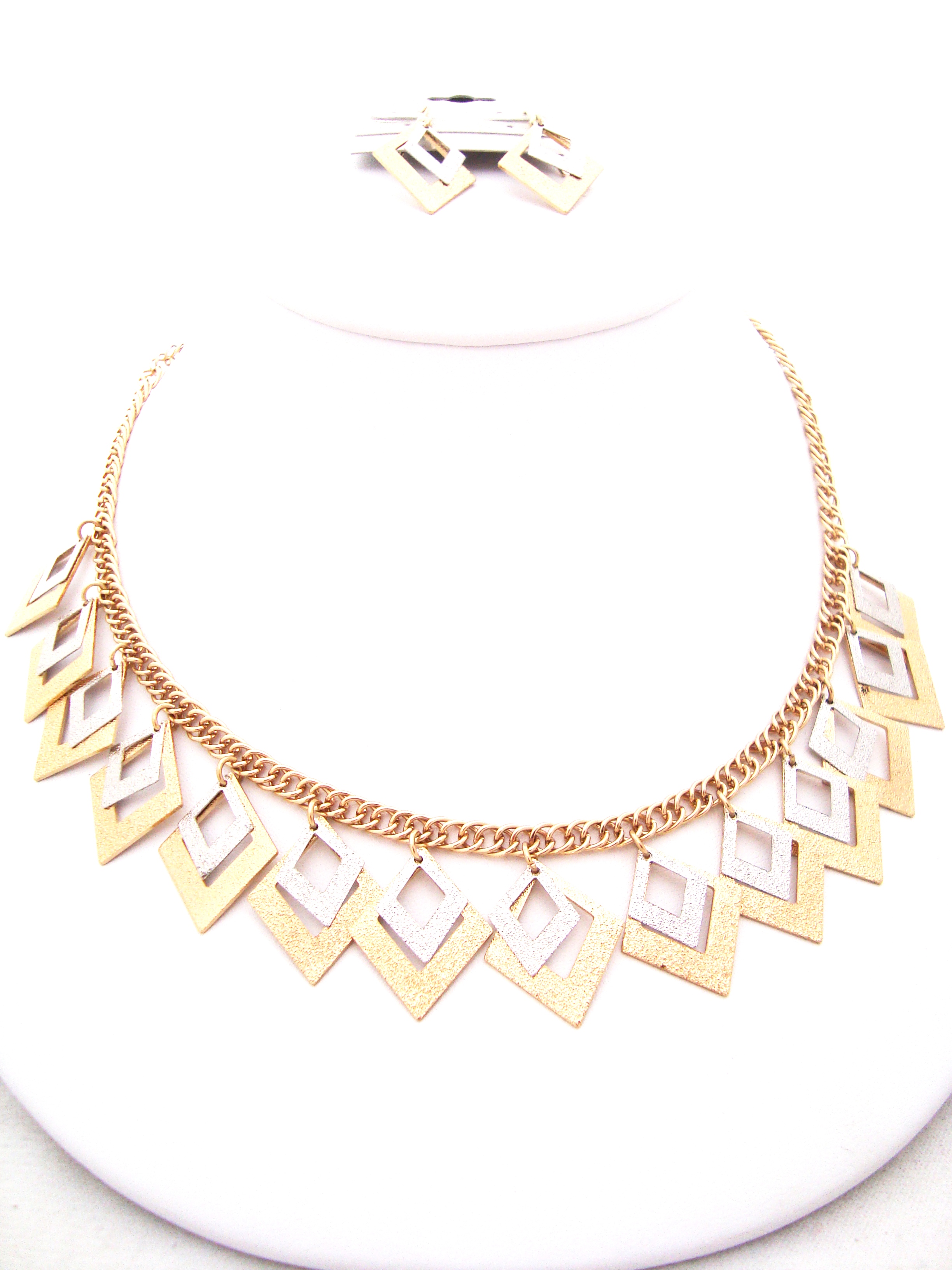 Two-Tone Dangling Link Necklace Set