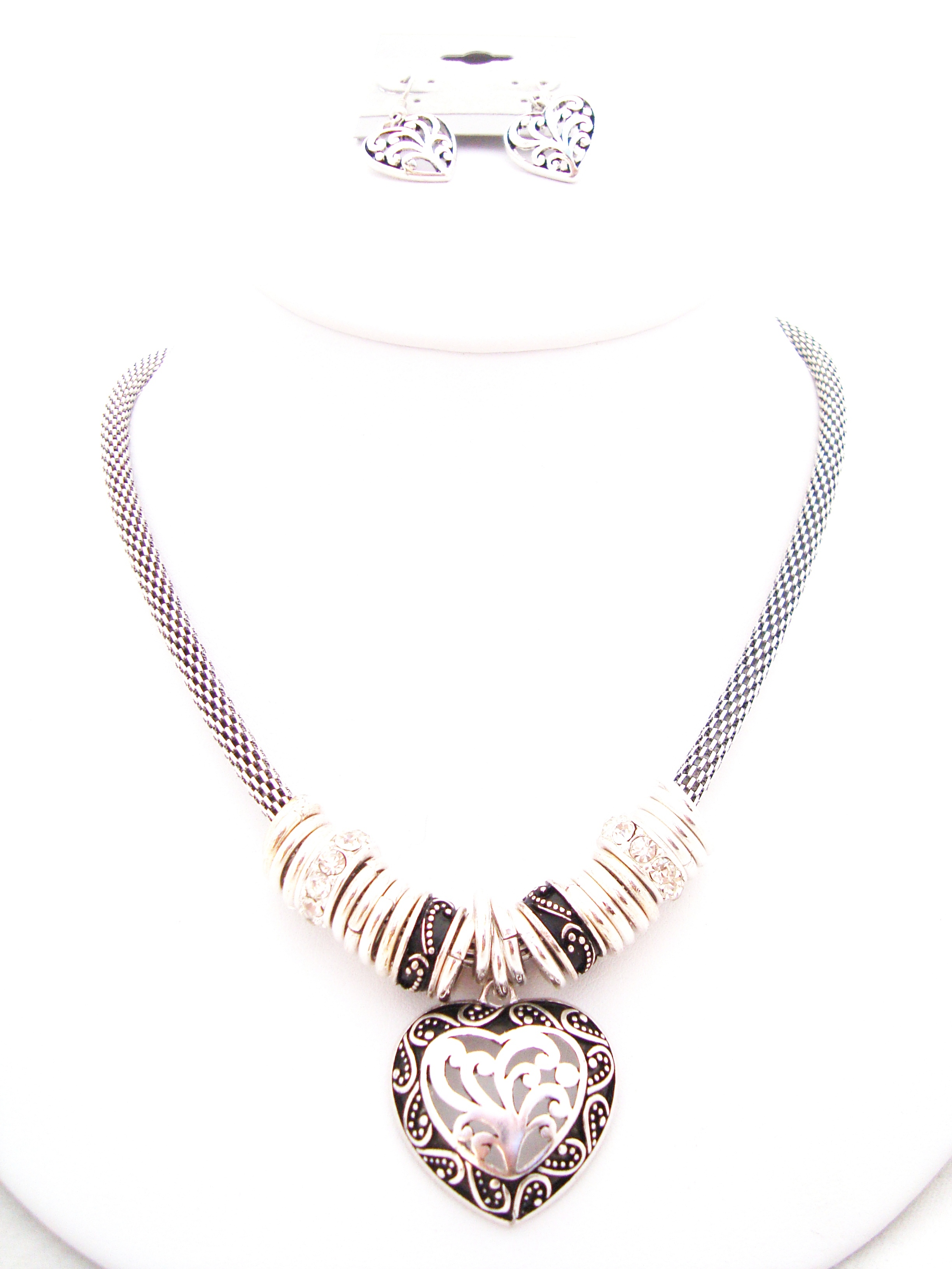 Silver Scroll Edge Heart Necklace Set