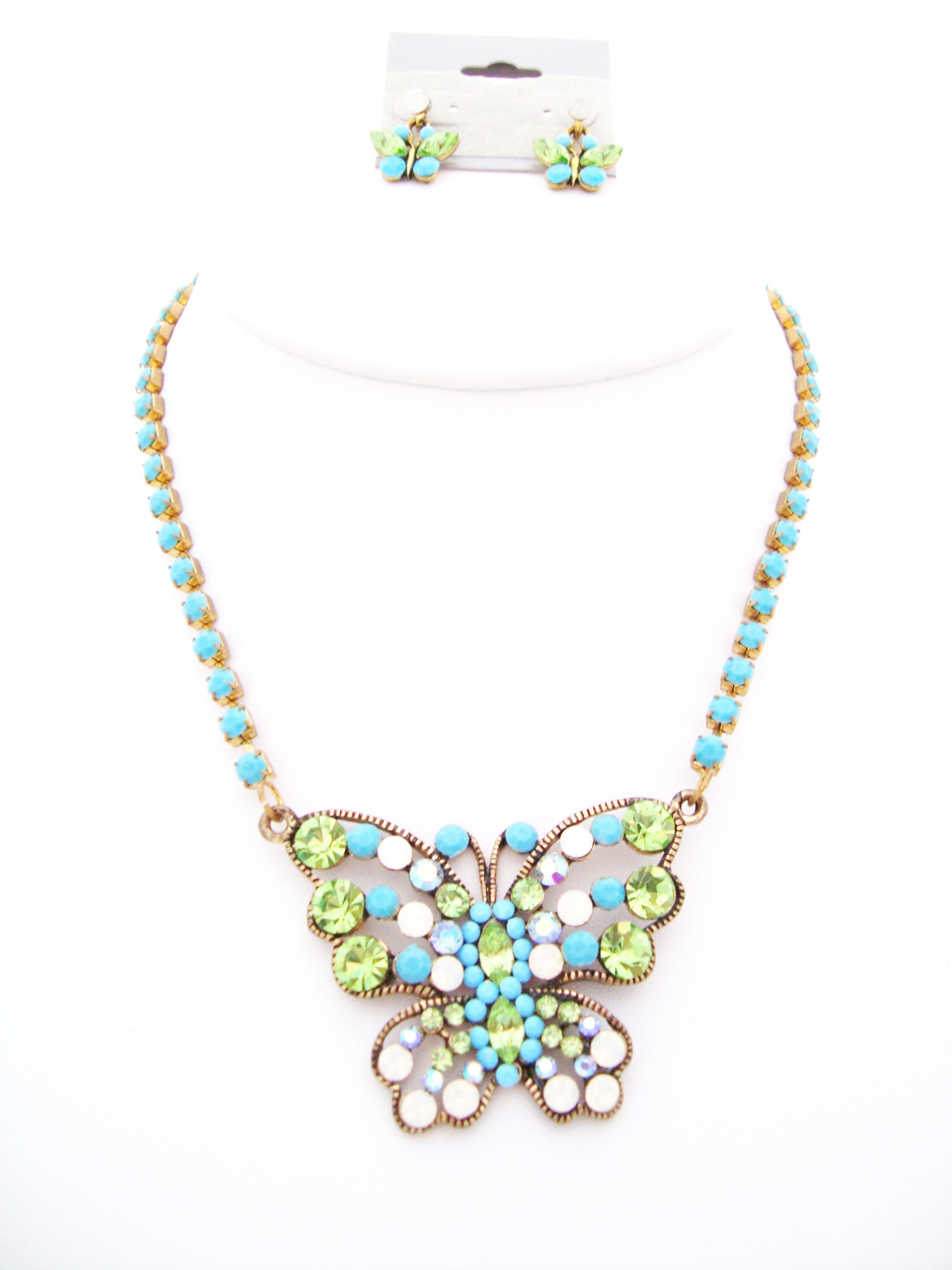 Beautiful Butterfly Necklace Set